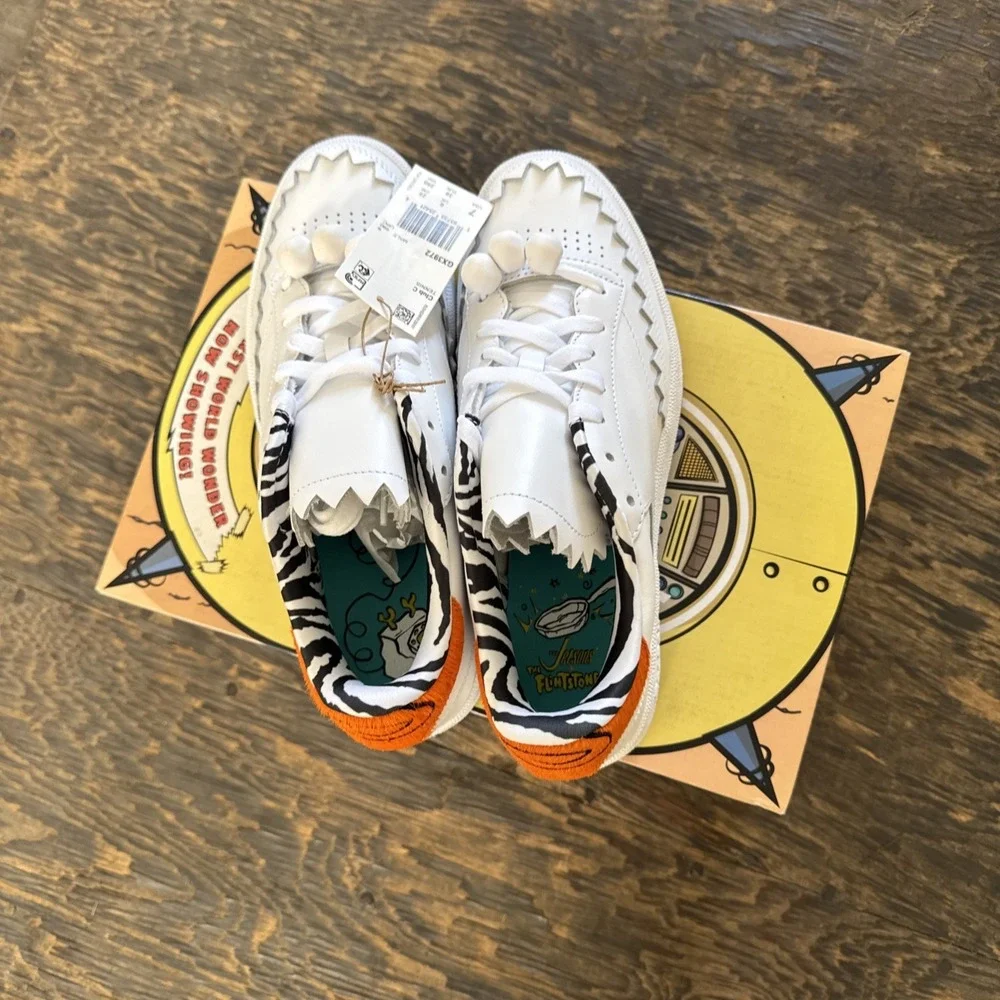 Size 7- Reebok Flintstones Meet Jetsons x Club C Wilma